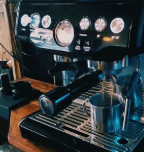 Banner maquina de expresso funcionando